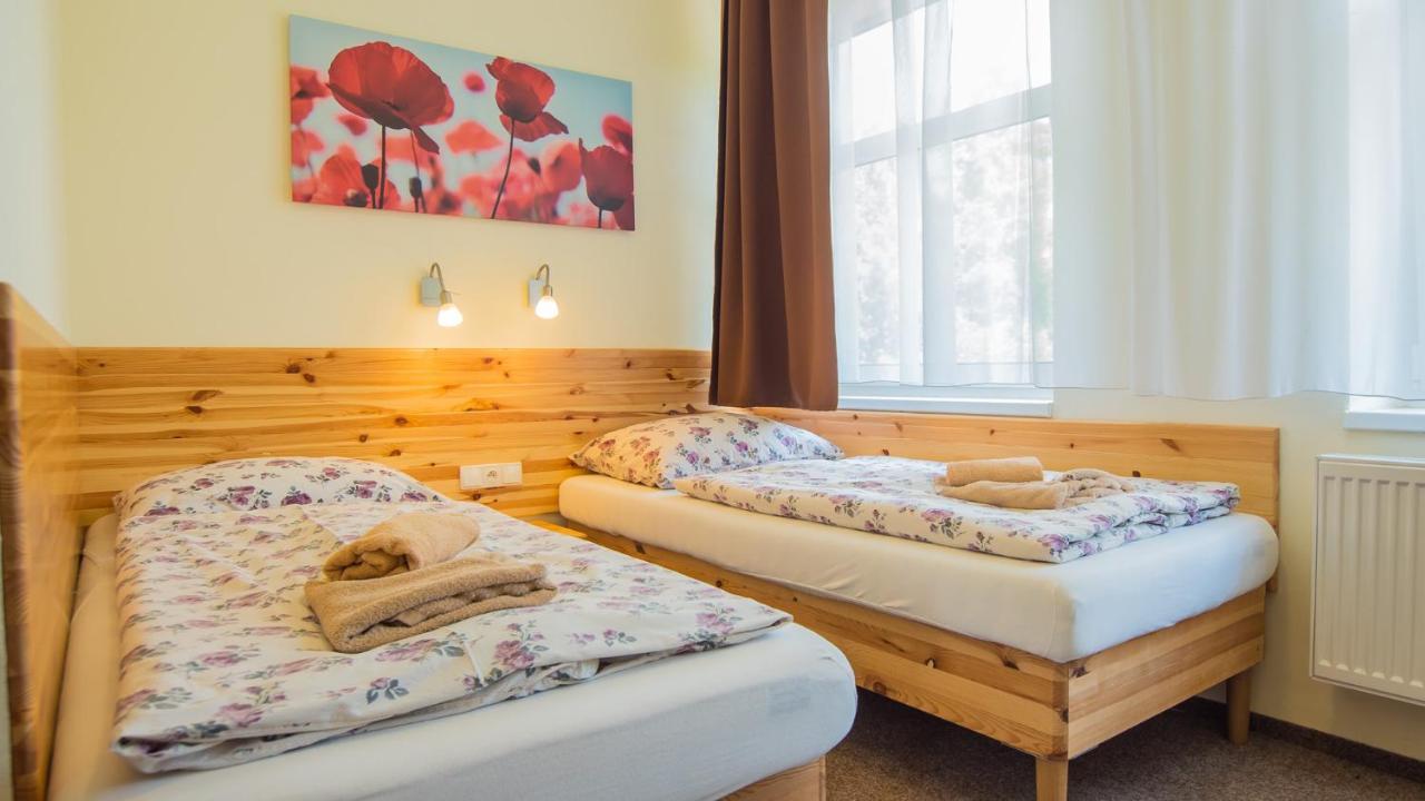 Pension U Koupaliste Tisá Екстериор снимка