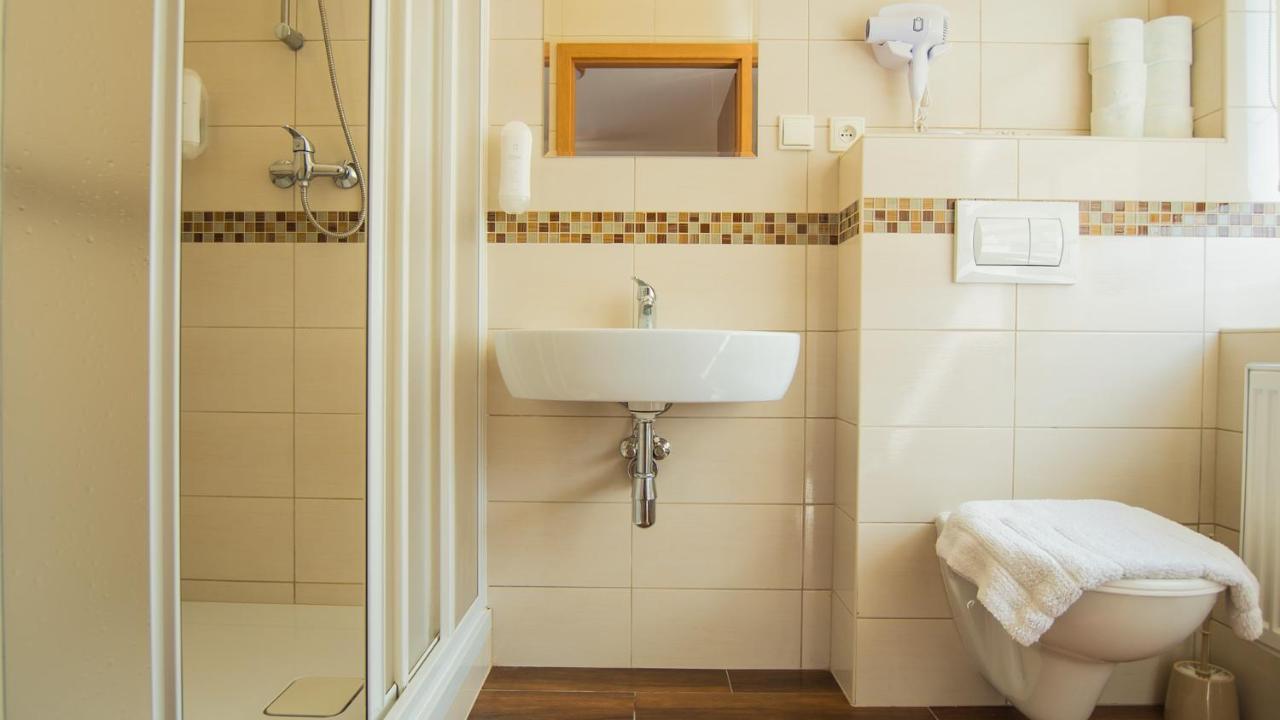 Pension U Koupaliste Tisá Екстериор снимка